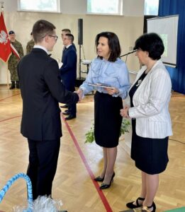 Uroczyste pożegnanie klas maturalnych 2