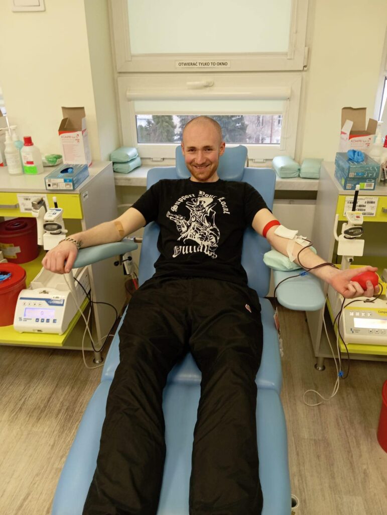 UCZNIOWIE NASZEJ SZKOŁY DZIELĄ SIĘ BEZCENNYM DAREM ŻYCIA 10