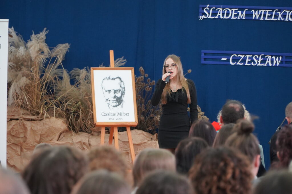 Finał IX Wojewódzkiego Konkursu „ŚLADEM WIELKICH POLAKÓW”- Czesław Miłosz 43 Finał IX Wojewódzkiego Konkursu „ŚLADEM WIELKICH POLAKÓW”- Czesław Miłosz 43