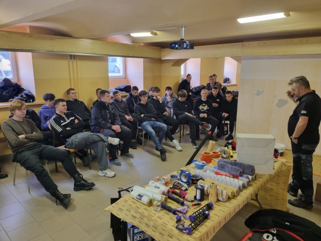 Szkolenie z zakresu nowoczesnych technik i narzędzi malarskich 9