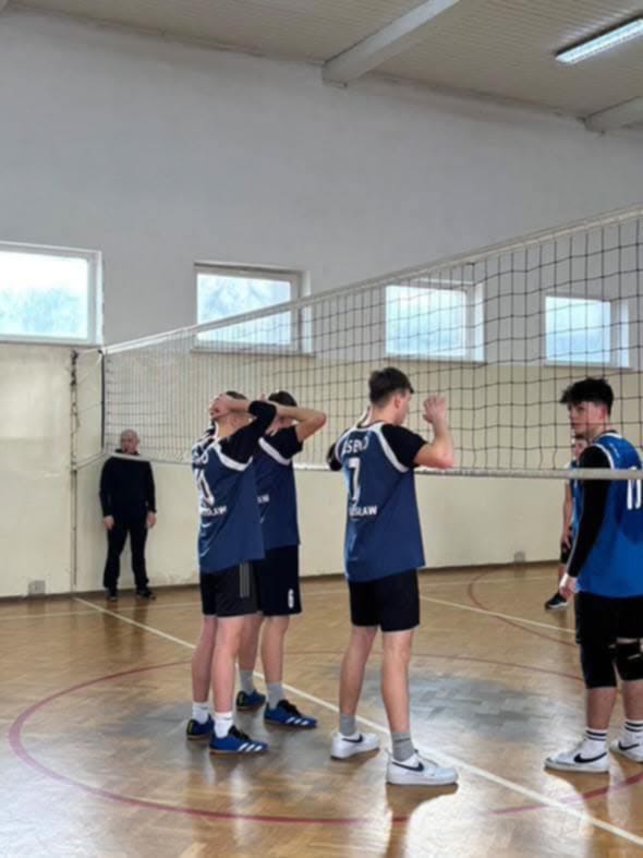 GRAMY W FINAŁACH POWIATOWEJ LICEALIADY W PIŁCE SIATKOWEJ ! 2