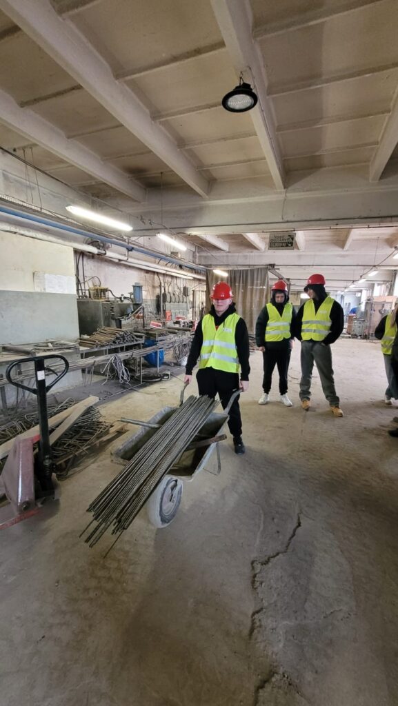 Wycieczka edukacyjna do zakładów produkcyjnych SOLBET KOLBUSZOWA S.A 6