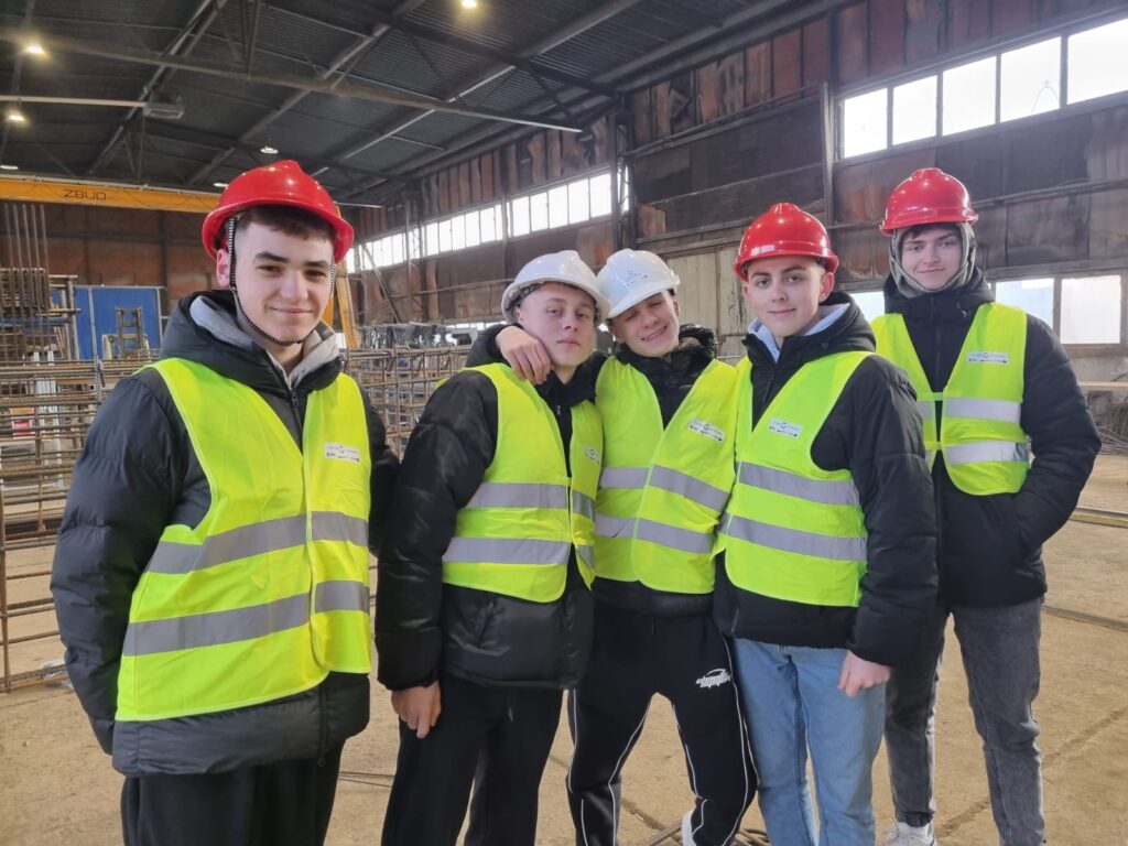 Wycieczka edukacyjna do zakładów produkcyjnych SOLBET KOLBUSZOWA S.A 17