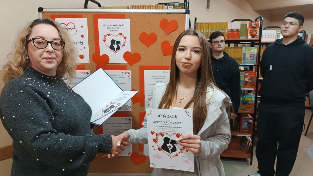 Walentynki w szkolnej bibliotece 4