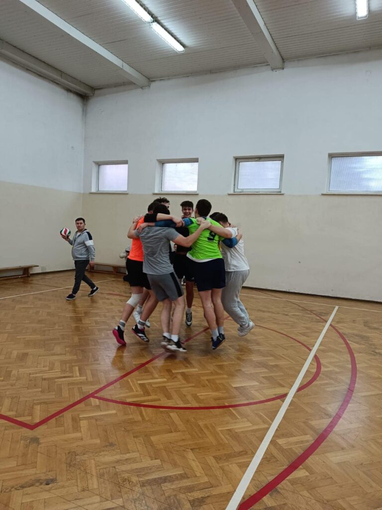 Szkolny Turniej Piłki Siatkowej – WYNIKI 9
