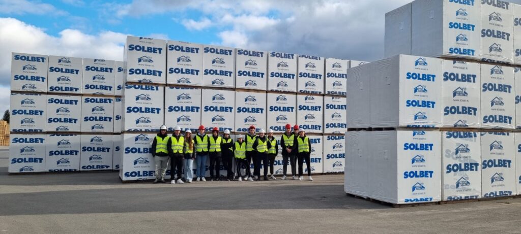 Wycieczka edukacyjna do zakładów produkcyjnych SOLBET KOLBUSZOWA S.A 16