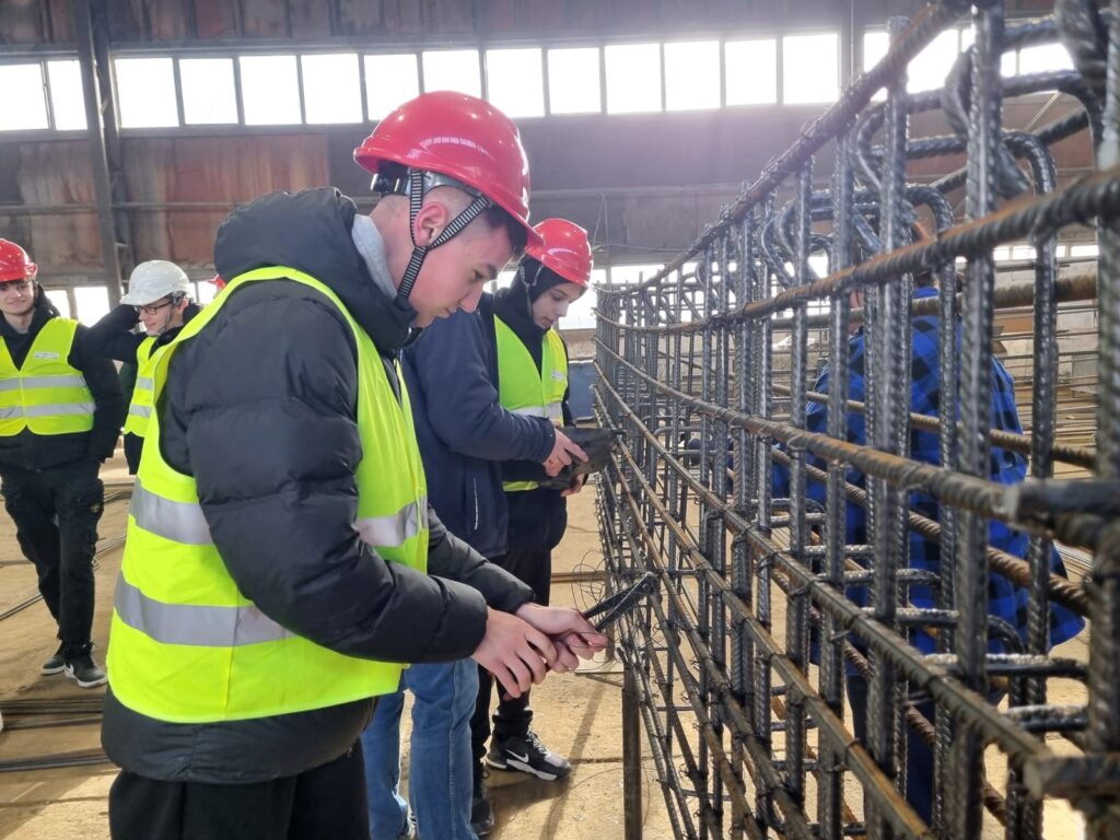 Wycieczka edukacyjna do zakładów produkcyjnych SOLBET KOLBUSZOWA S.A 27