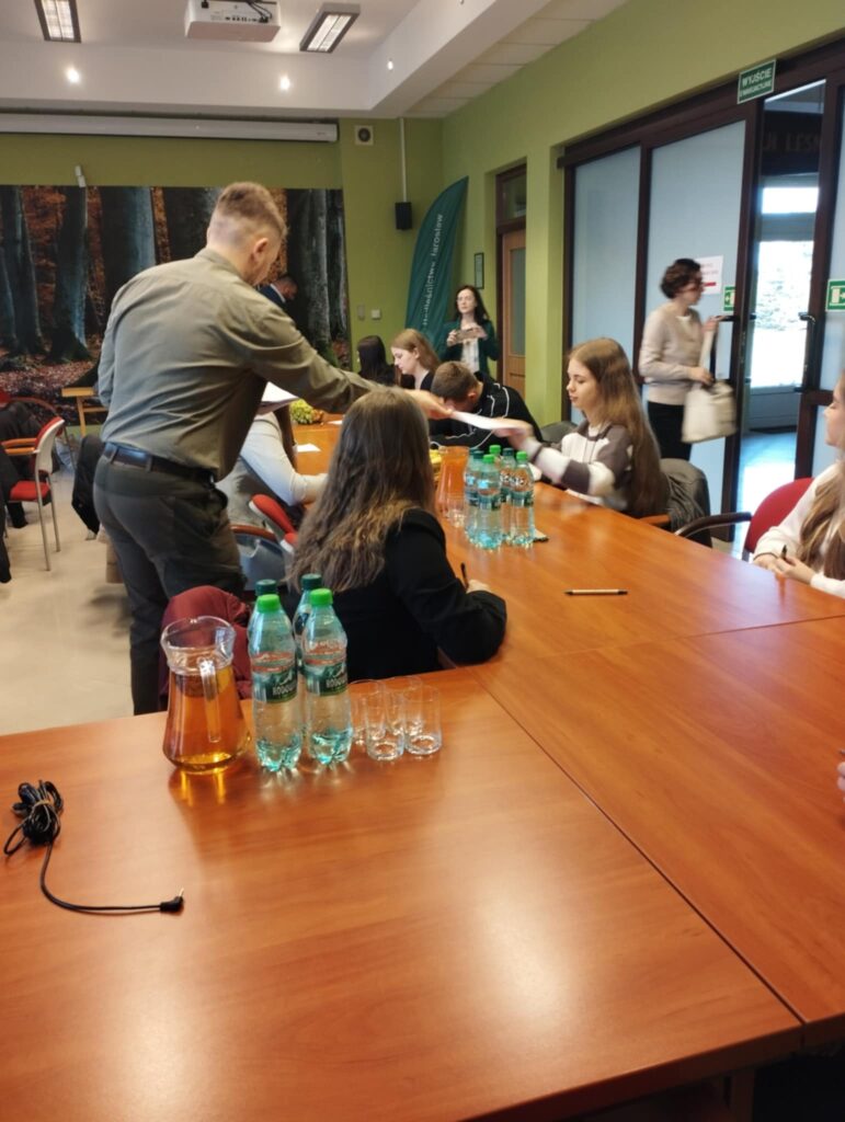 Wyróżnienie w konkursie przyrodniczym dla naszej uczennicy 3
