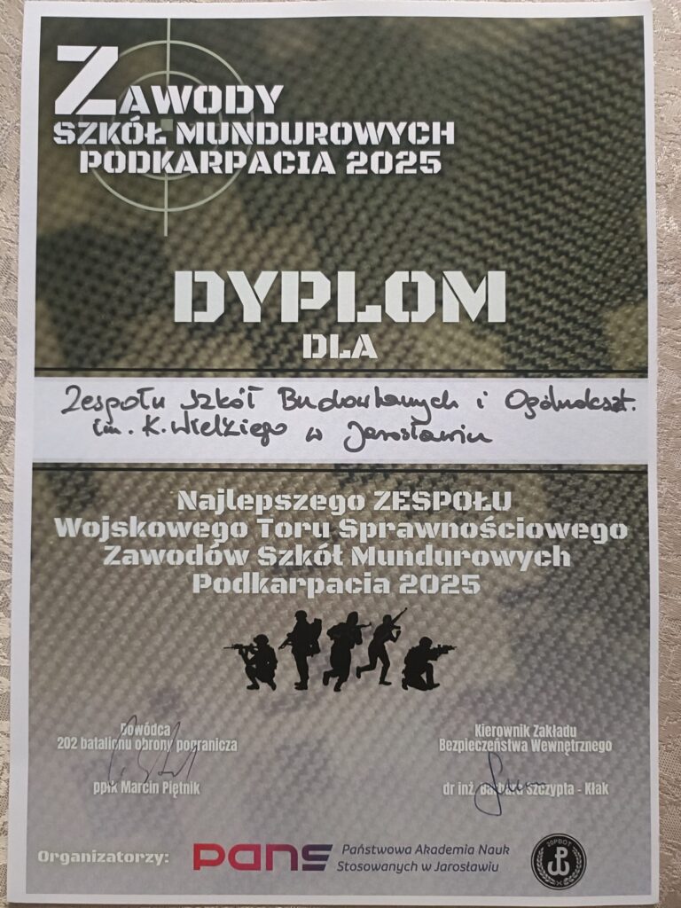 Sukcesy naszych uczniów w  I Wojewódzkich Zawodach Klas Mundurowych 4