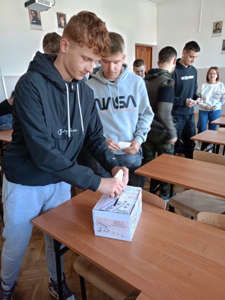 Wybory kandydata do Młodzieżowej Rady Miasta Jarosławia 6