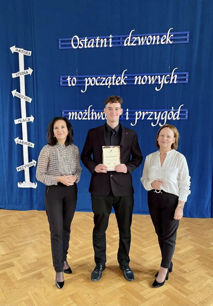 Czas pożegnań i nowych początków, czyli Pożegnanie Klas Maturalnych 19