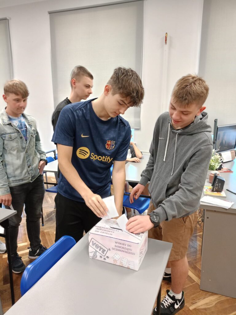 Wybory kandydata do Młodzieżowej Rady Miasta Jarosławia 10
