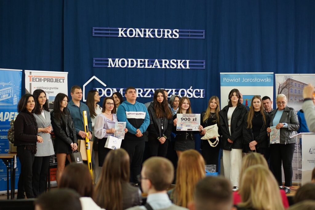 Finałowa Gala drugiej edycji Powiatowego Konkursu Modelarskiego „DOM PRZYSZŁOŚCI” 8
