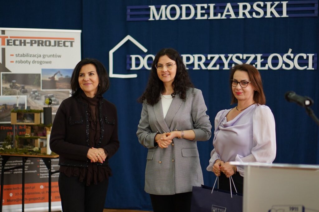 Finałowa Gala drugiej edycji Powiatowego Konkursu Modelarskiego „DOM PRZYSZŁOŚCI” 10