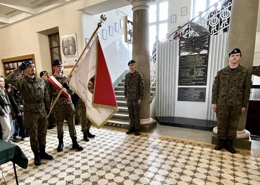 Gdy odeszli ostatni świadkowie, pozostaje pamięć- 85. rocznica aresztowania przez gestapo uczniów jarosławskiej Budowlanki 12