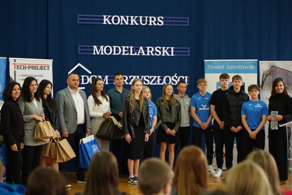 Finałowa Gala drugiej edycji Powiatowego Konkursu Modelarskiego „DOM PRZYSZŁOŚCI” 23