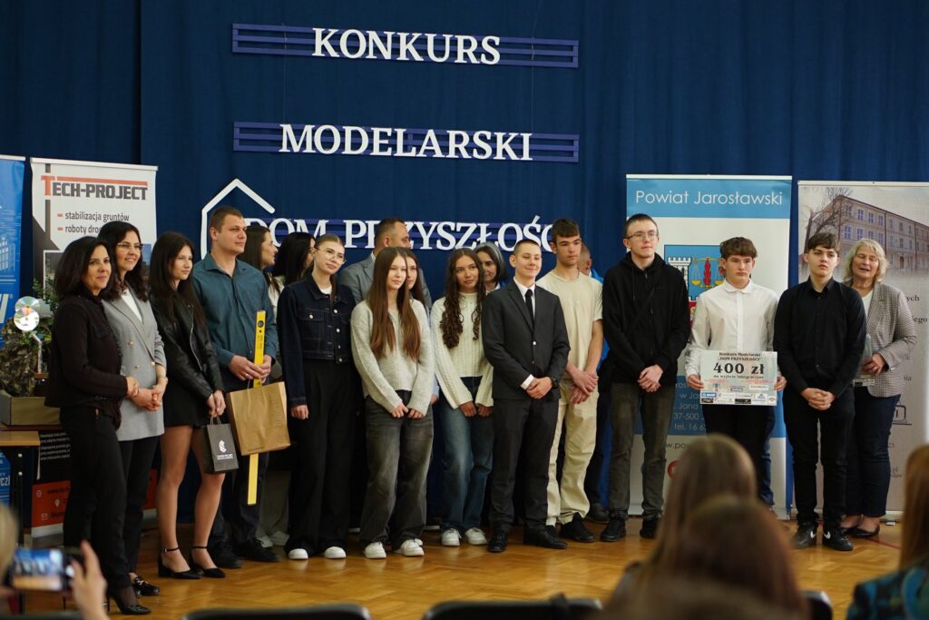 Finałowa Gala drugiej edycji Powiatowego Konkursu Modelarskiego „DOM PRZYSZŁOŚCI” 31