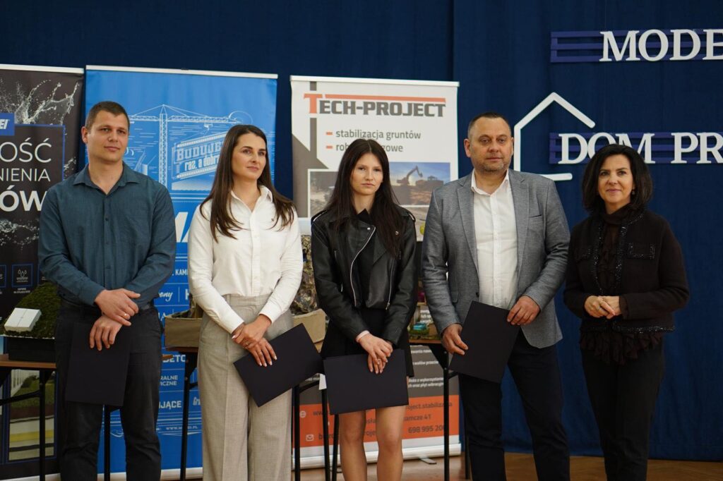 Finałowa Gala drugiej edycji Powiatowego Konkursu Modelarskiego „DOM PRZYSZŁOŚCI” 39