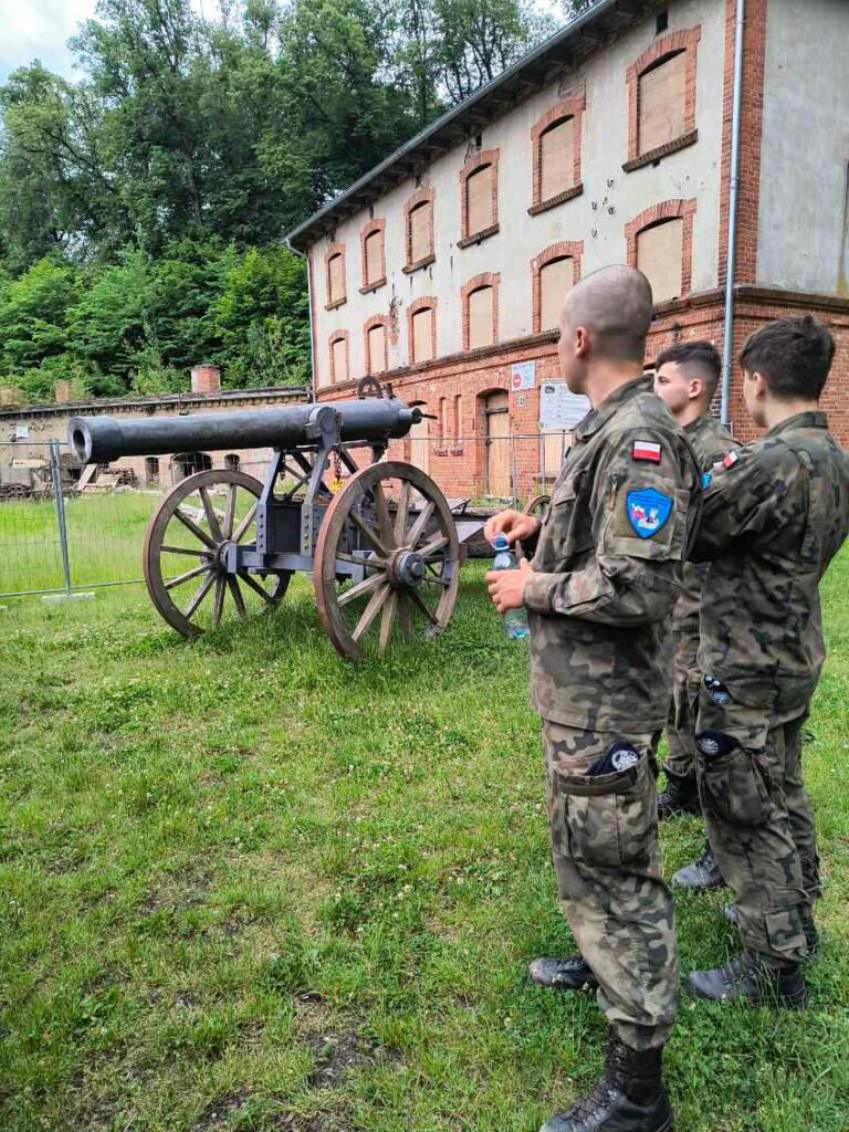 Bierzemy udział w X Centralnym Zlocie Klas Wojskowych Orzysz 2025 10
