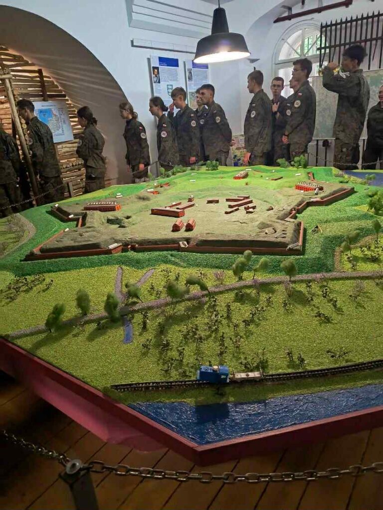 Bierzemy udział w X Centralnym Zlocie Klas Wojskowych Orzysz 2025 11