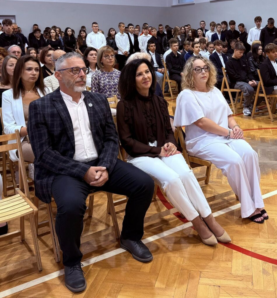 Uroczyste rozpoczęcie roku szkolnego 2025/2026 w ZSBiO 4