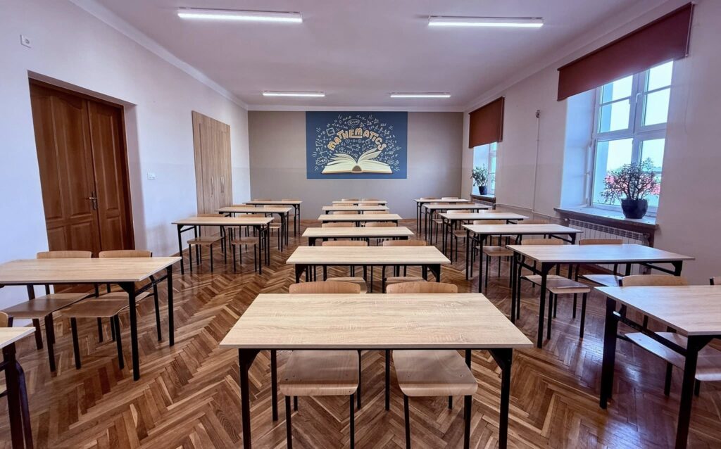 Nasza szkoła pięknieje! 12
