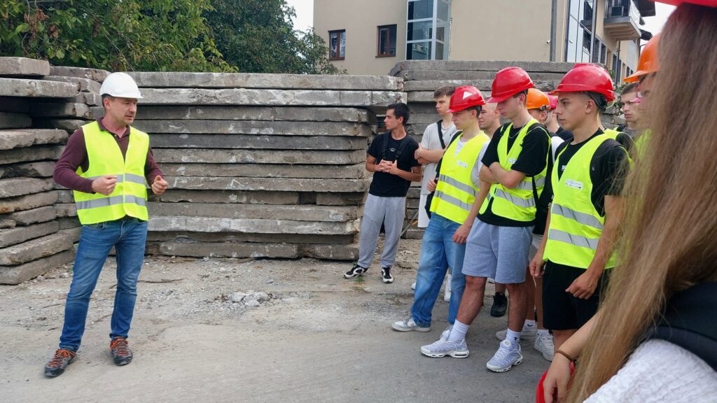 Klasy technikum na budowie – praktyczna lekcja fundamentowania 3