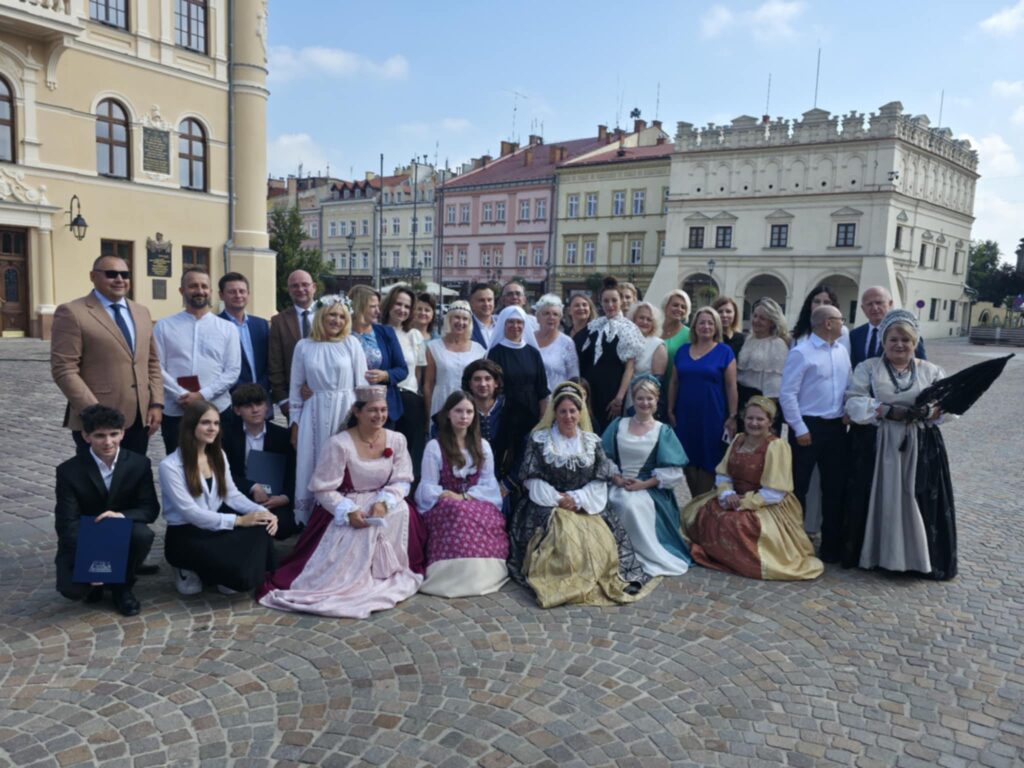 Uczniowie naszej szkoły w Narodowym Czytaniu w Jarosławiu 3