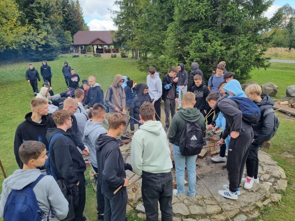 Kolejny, piękny dzień integracji klas pierwszych! 10