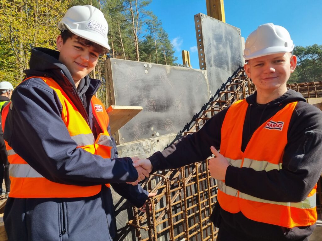 KOLEJNA LEKCJA NA BUDOWIE! 25
