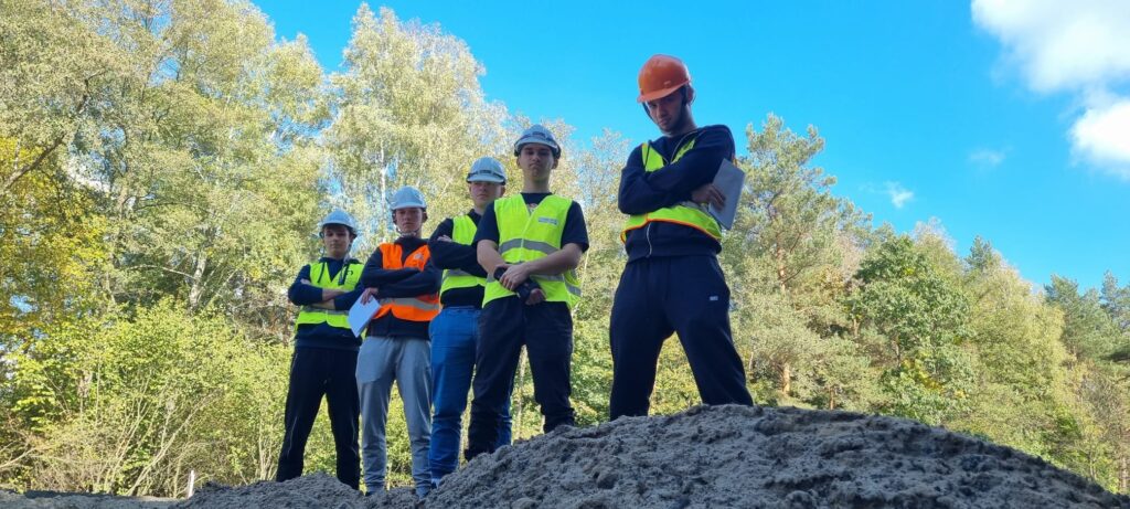 KOLEJNA LEKCJA NA BUDOWIE! 29