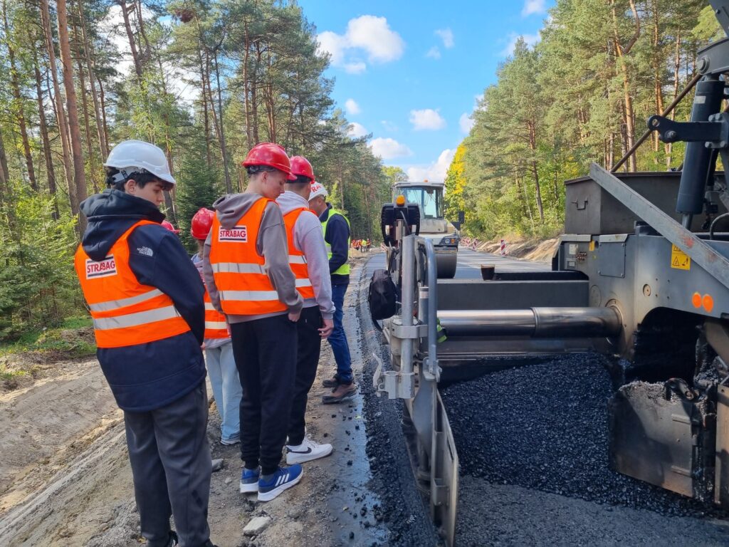 KOLEJNA LEKCJA NA BUDOWIE! 31