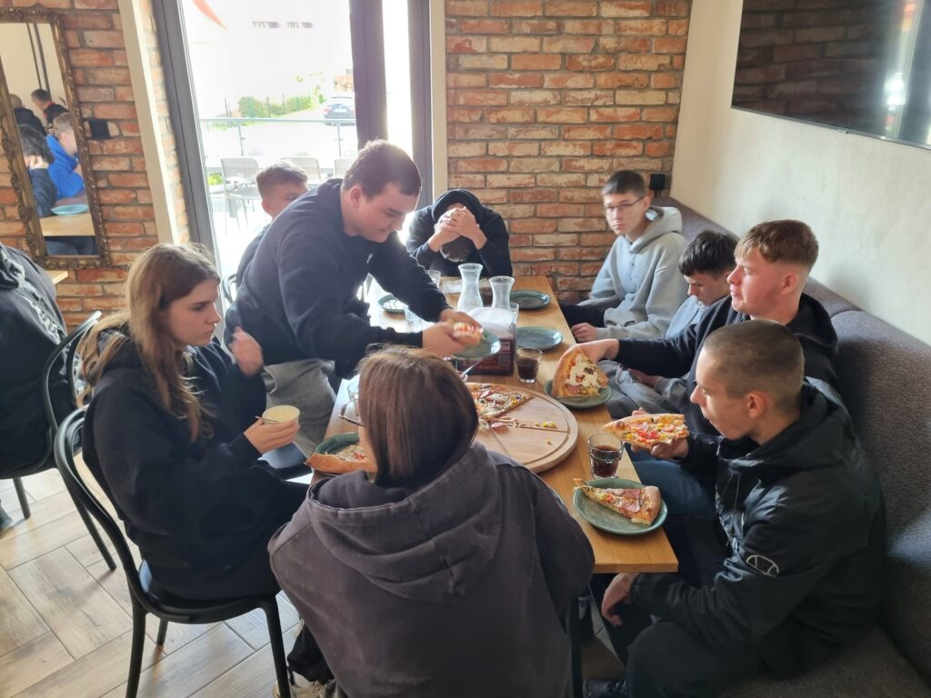 KOLEJNA LEKCJA NA BUDOWIE! 40