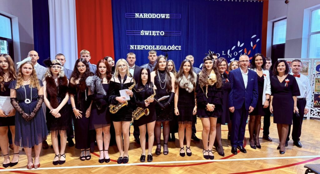 Ślubowanie klas pierwszych w naszej szkole 35
