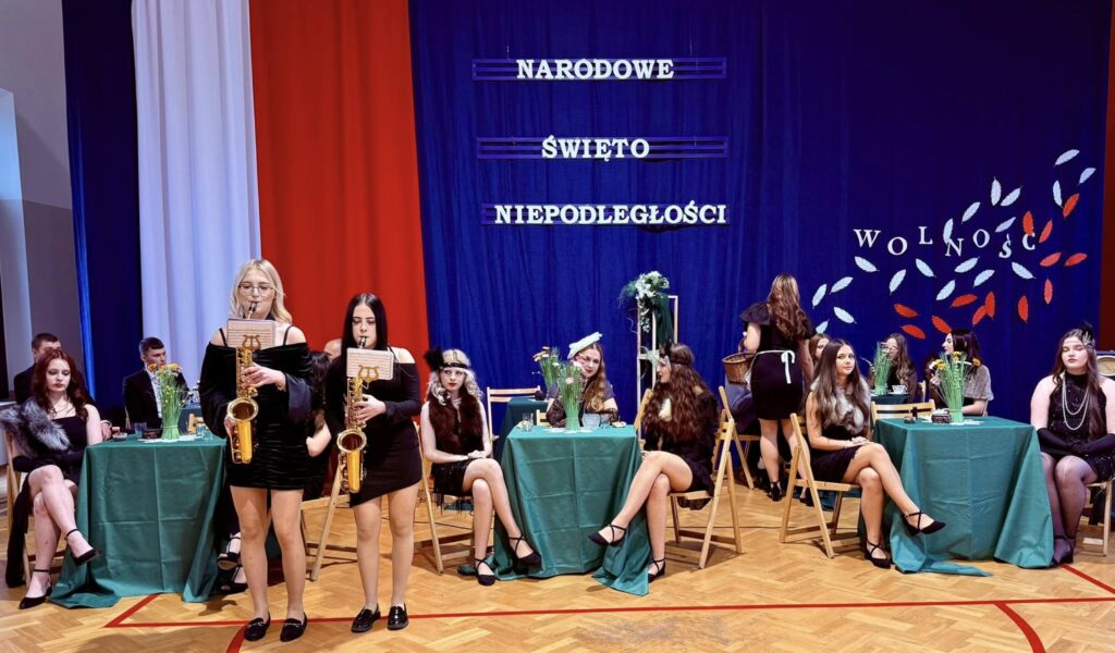 Ślubowanie klas pierwszych w naszej szkole 27
