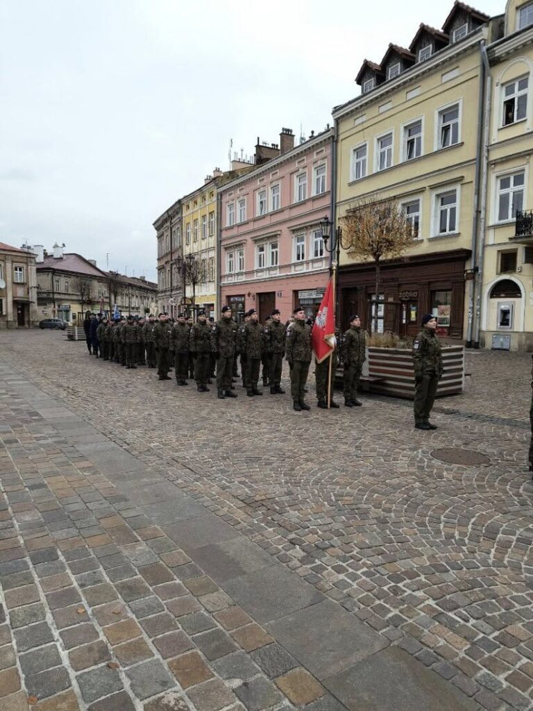 Nasi uczniowie uczcili Narodowe Święto Niepodległości 3
