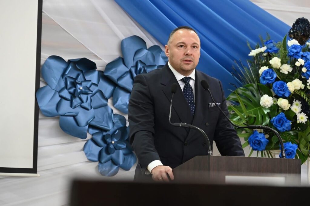 Uroczyste wręczenie stypendiów motywacyjnych przyznanych przez starostę jarosławskiego Kamila Dziukiewicza– sukces uczniów naszej szkoły 1