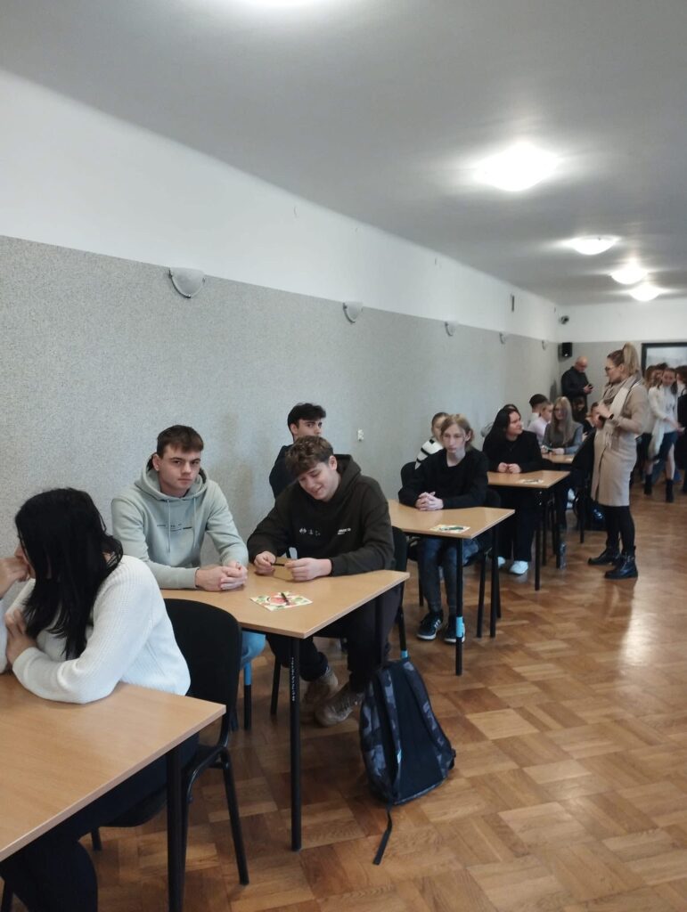 XVIII Powiatowy Konkurs Wiedzy o Zdrowiu – sukces uczniów naszej szkoły 5 XVIII Powiatowy Konkurs Wiedzy o Zdrowiu – sukces uczniów naszej szkoły 5