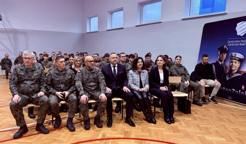 Wojewódzki Międzyszkolny Turniej Wiedzy o Wojsku Polskim w tym roku odbył się w naszej szkole 7