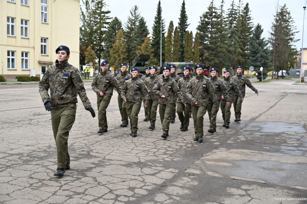 Uroczyste obchody Święta Wojsk Rakietowych i Artylerii z udziałem klas OPW ZSBiO 1