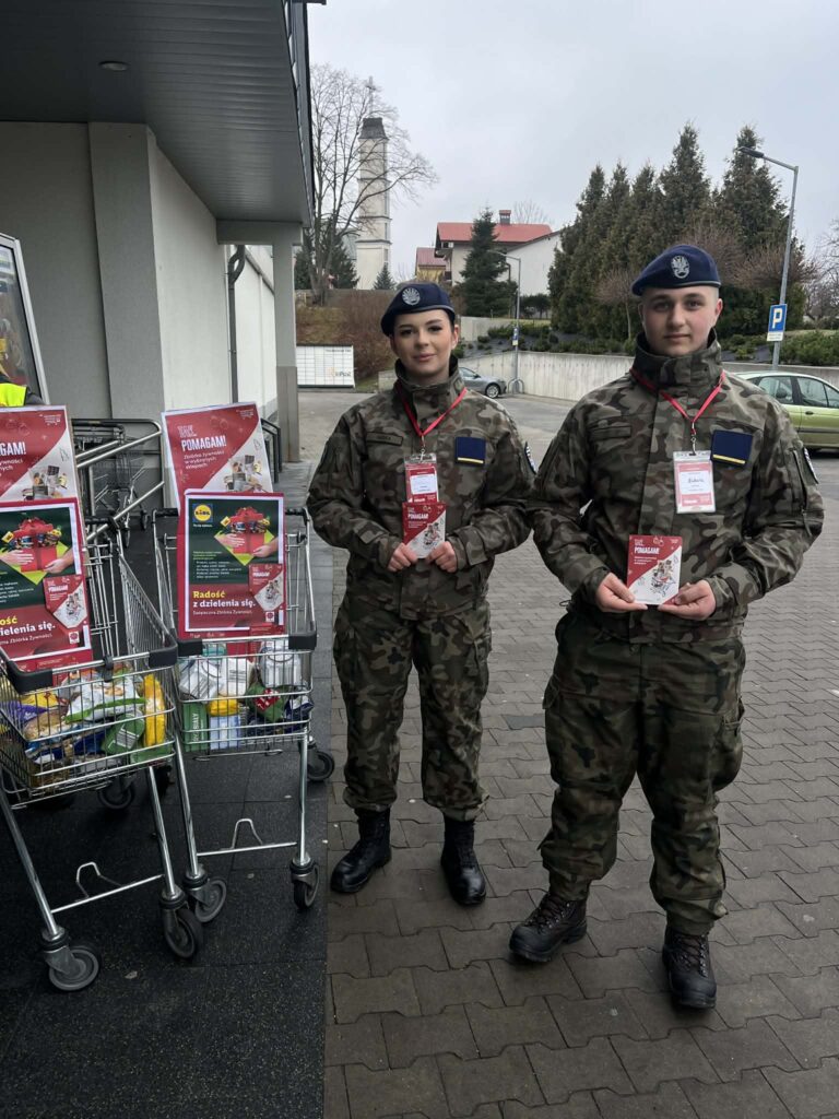 Tak! Pomagam – z sercem dla innych! 4 Tak! Pomagam – z sercem dla innych! 4