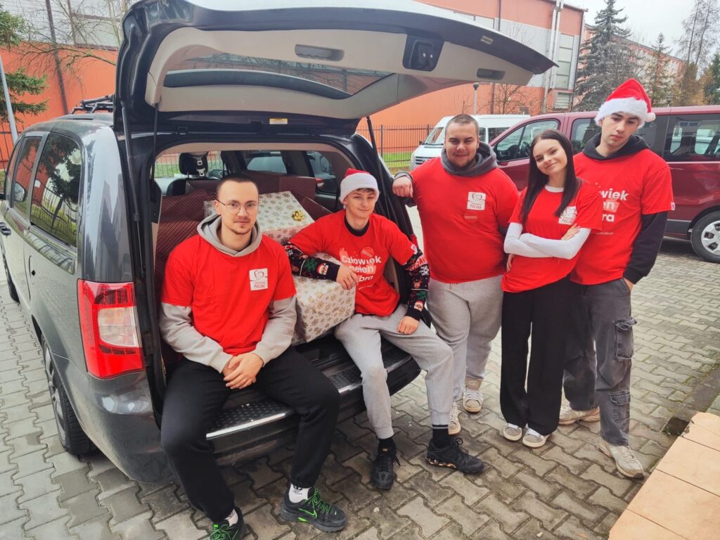 Weekend Cudów Szlachetnej Paczki – finał akcji w naszej szkole 11