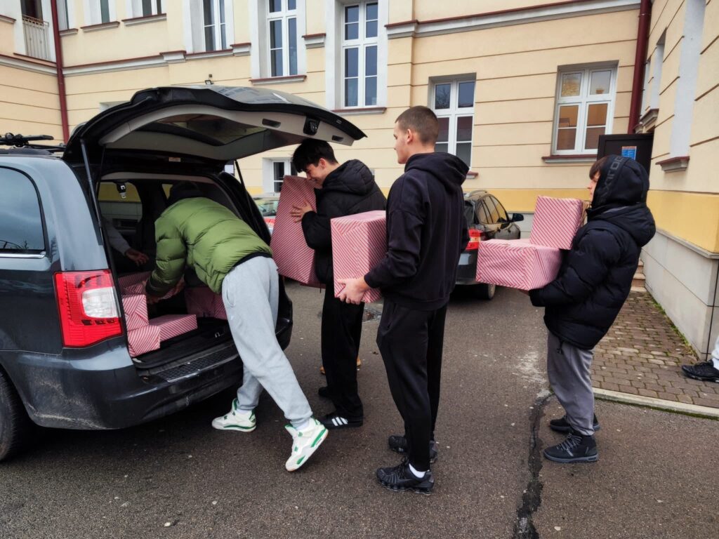 Weekend Cudów Szlachetnej Paczki – finał akcji w naszej szkole 12