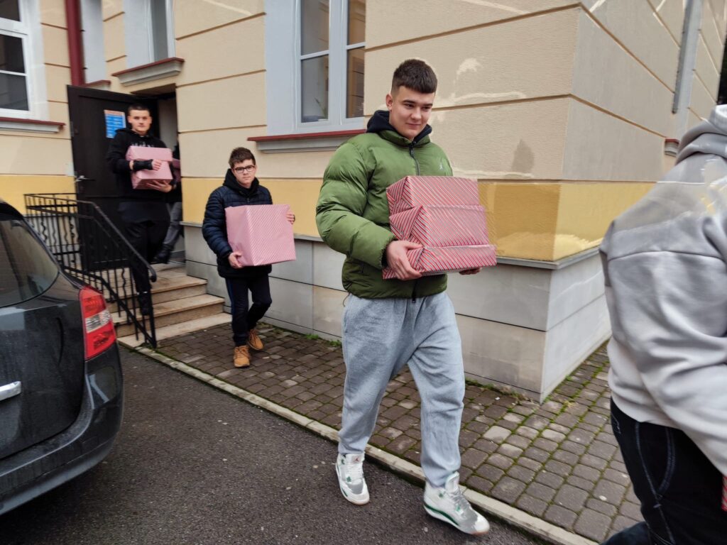 Weekend Cudów Szlachetnej Paczki – finał akcji w naszej szkole 28
