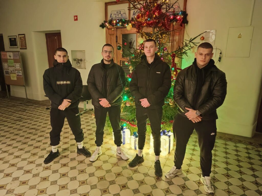 Grudzień w szkole pełen świątecznej magii 12