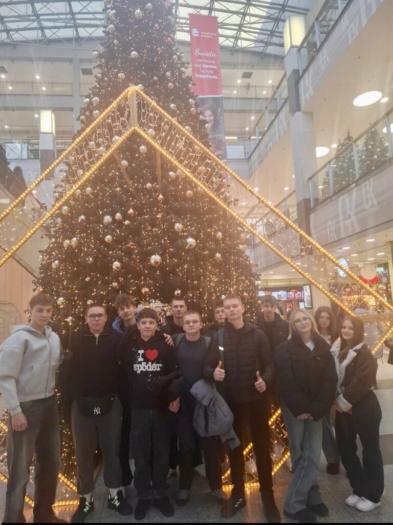 Grudzień w szkole pełen świątecznej magii 17
