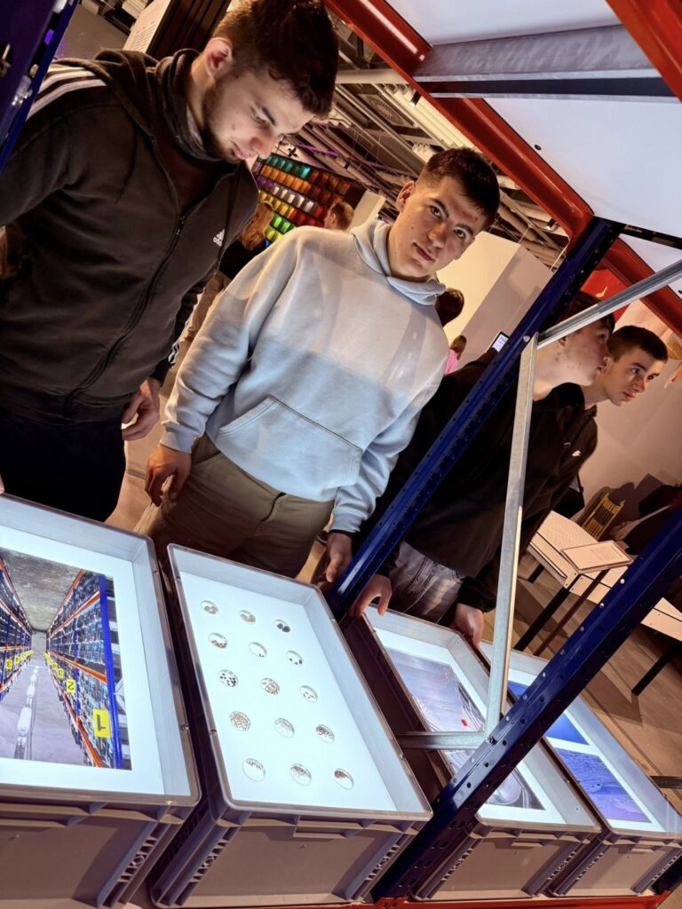 Klasy trzecie LO wzięły udział w ministerialnym projekcie Wyjście z klasą 14