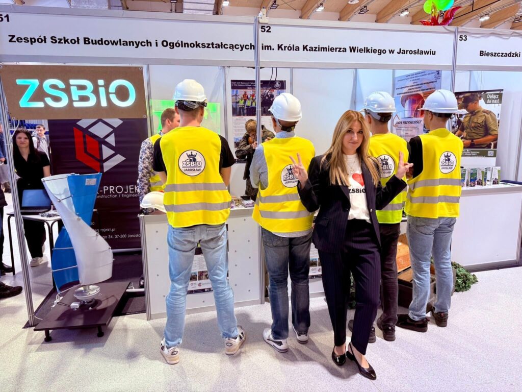 Inspirujące spotkania z przyszłością - Dzień Otwarty i Targi Edukacyjne 21