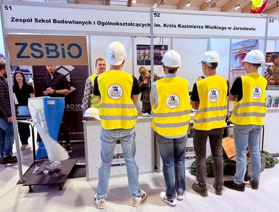 Inspirujące spotkania z przyszłością - Dzień Otwarty i Targi Edukacyjne 18