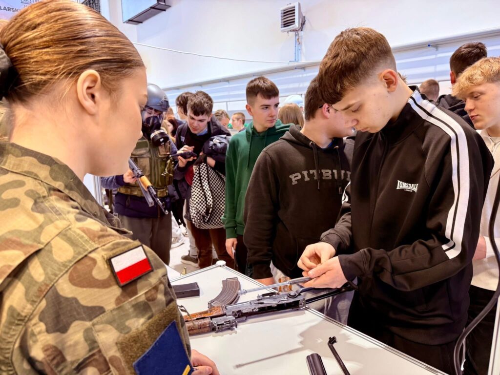 Inspirujące spotkania z przyszłością - Dzień Otwarty i Targi Edukacyjne 3